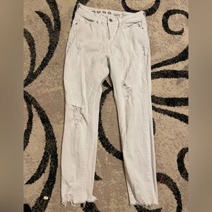 white S.O.N.G. jeans